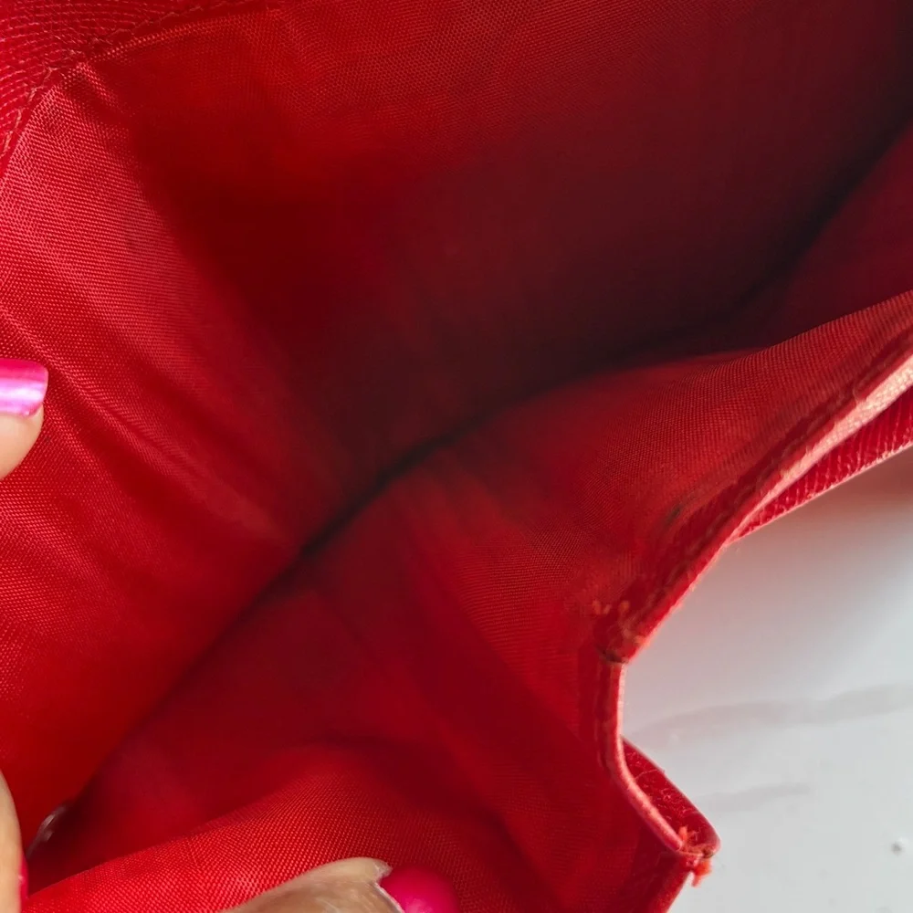 PRADA red Saffiano Leather Wallet. PRADA logo on flap. Preowned condition. - Picture 8 of 16